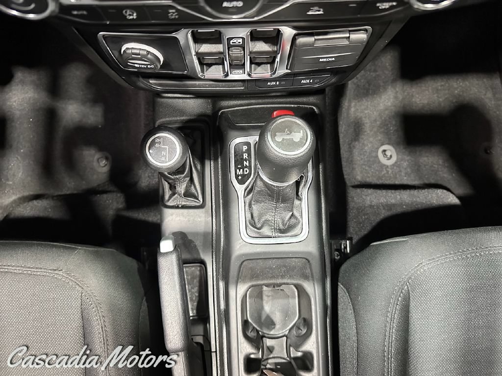 Used 2021 Jeep Wrangler Unlimited Sport AWD/4WD image 37