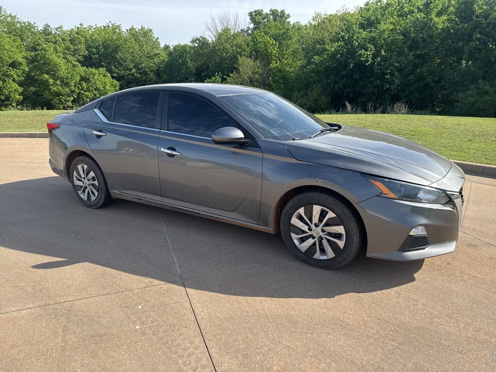 Used 2022 Nissan Altima 2.5 S FWD image 1