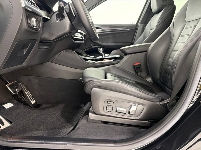 Certified 2023 BMW X4 M40i w/ Premium Package AWD/4WD image 14