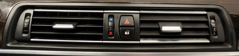 Used 2012 BMW 650i xDrive Convertible image 18