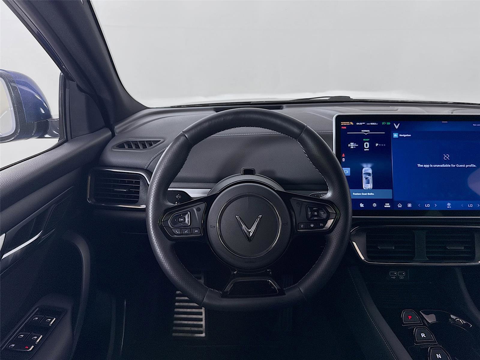 Used 2024 VinFast VF 8 Plus image 17