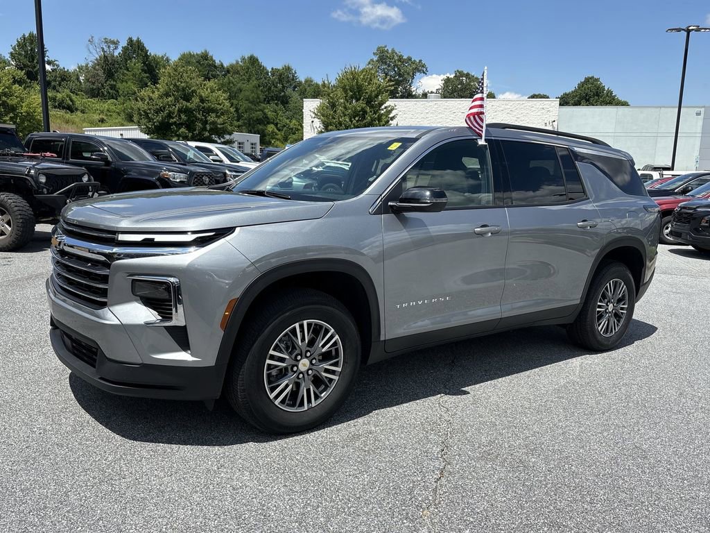 New 2025 Chevrolet Traverse LT image 4