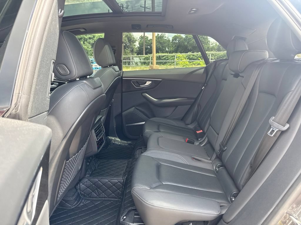 Used 2020 Audi Q8 Premium Plus w/ Premium Plus Package AWD/4WD image 24