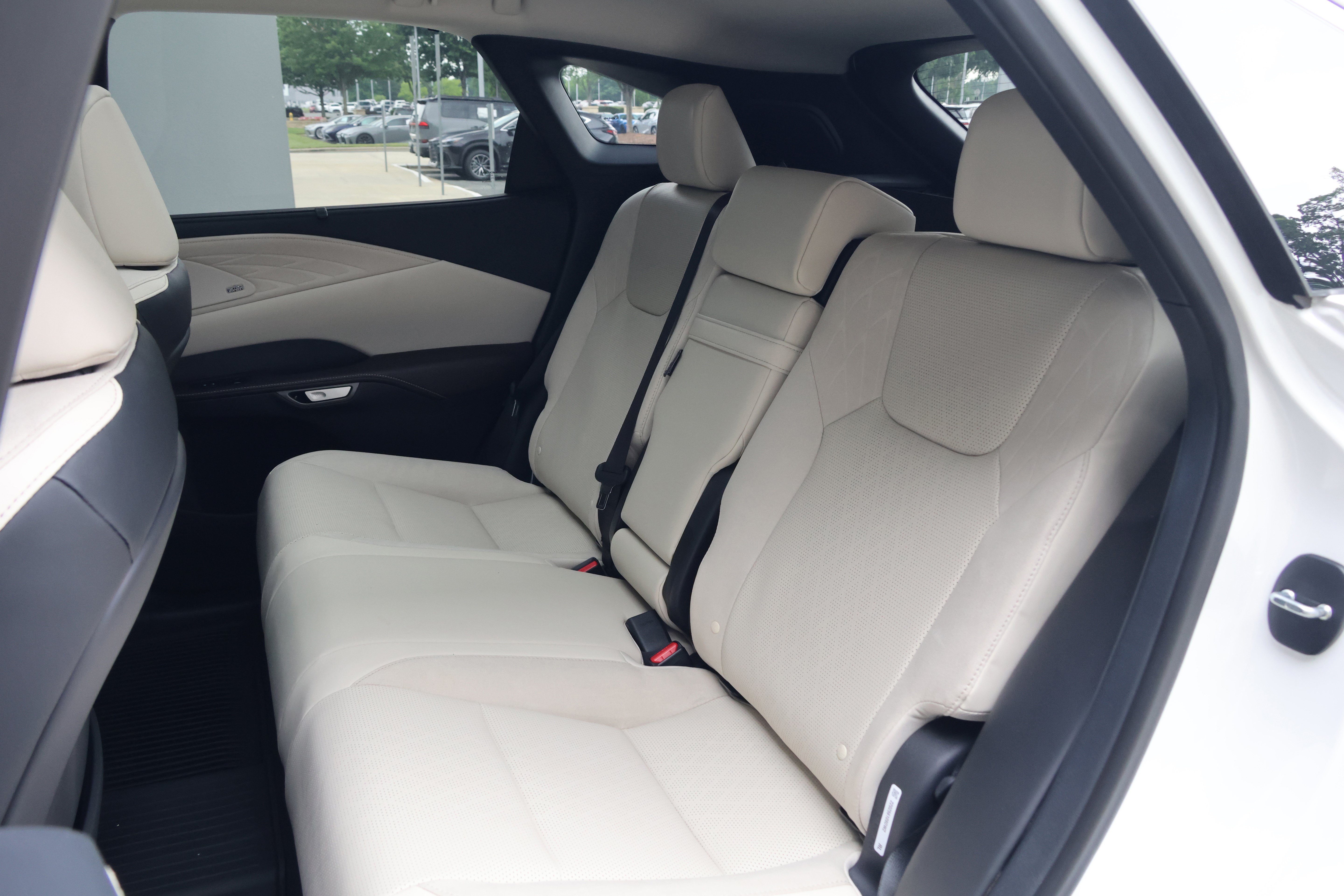 Used 2026 Lexus RX 350 AWD image 37