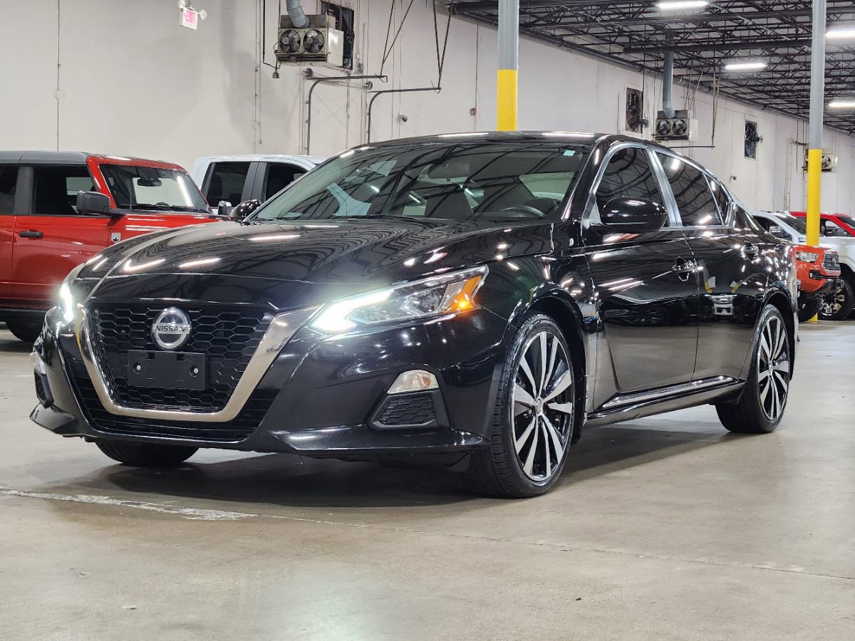 Used 2019 Nissan Altima 2.5 SR FWD image 4