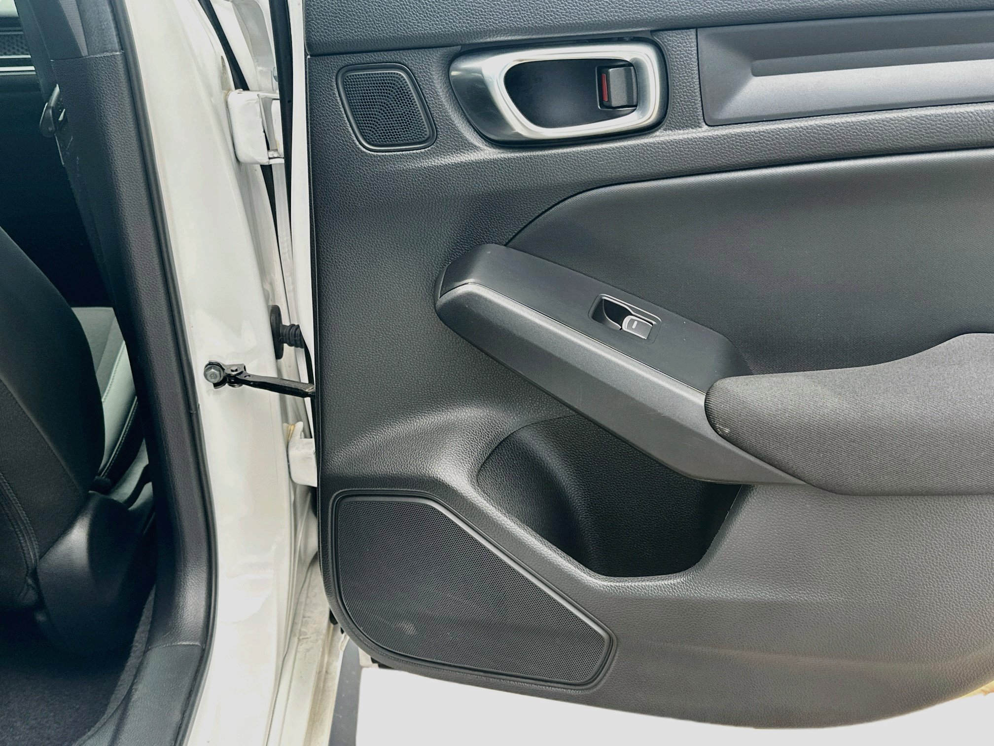 Used 2025 Honda Civic Sport image 28