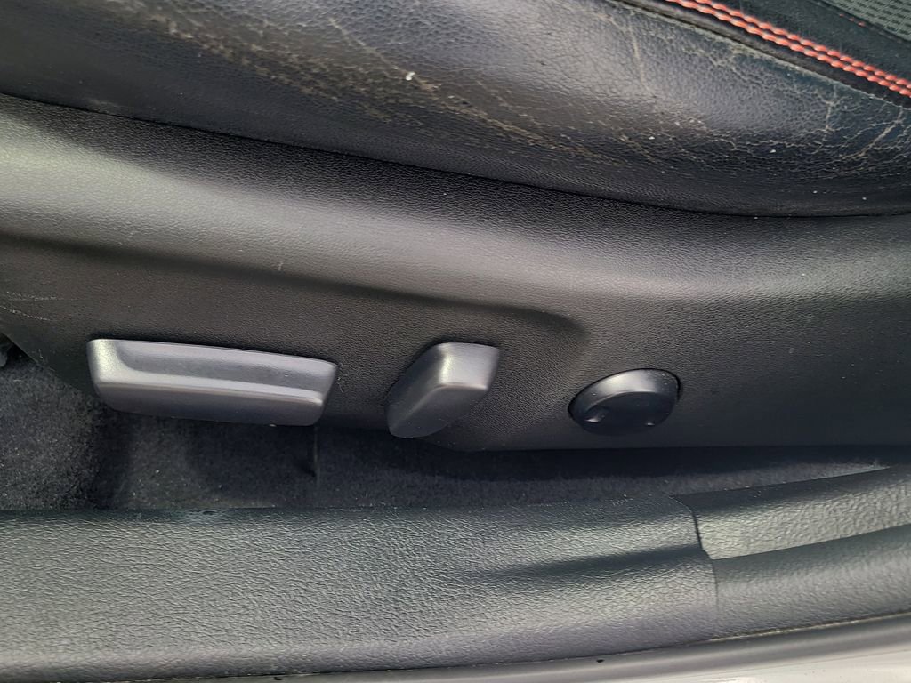 Used 2017 Toyota Camry SE FWD image 17