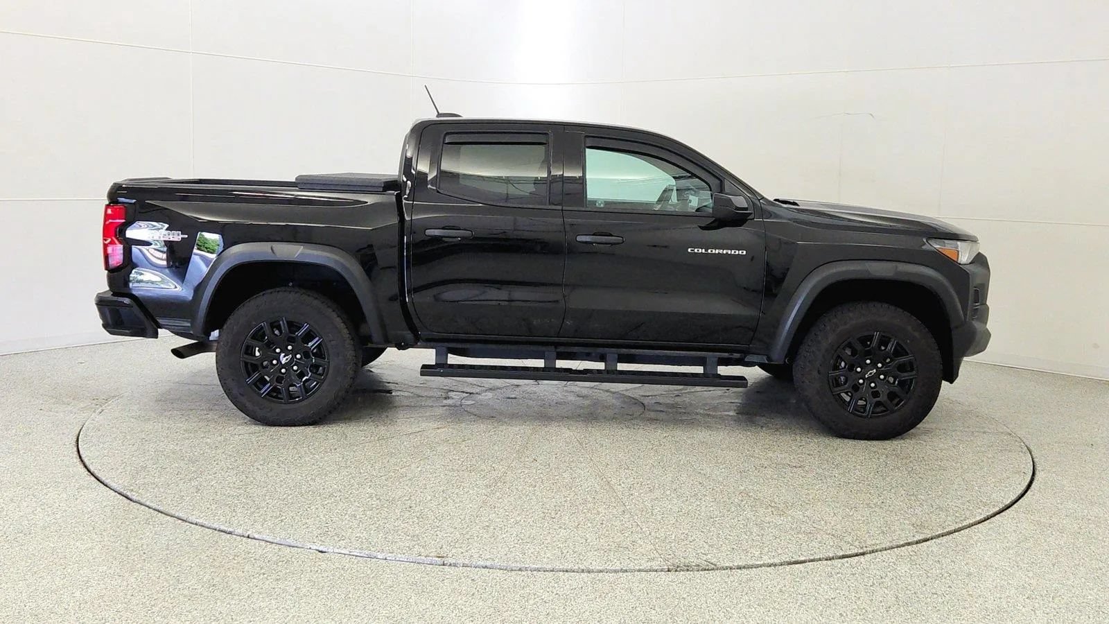 Used 2026 Chevrolet Colorado Trail Boss AWD/4WD image 8