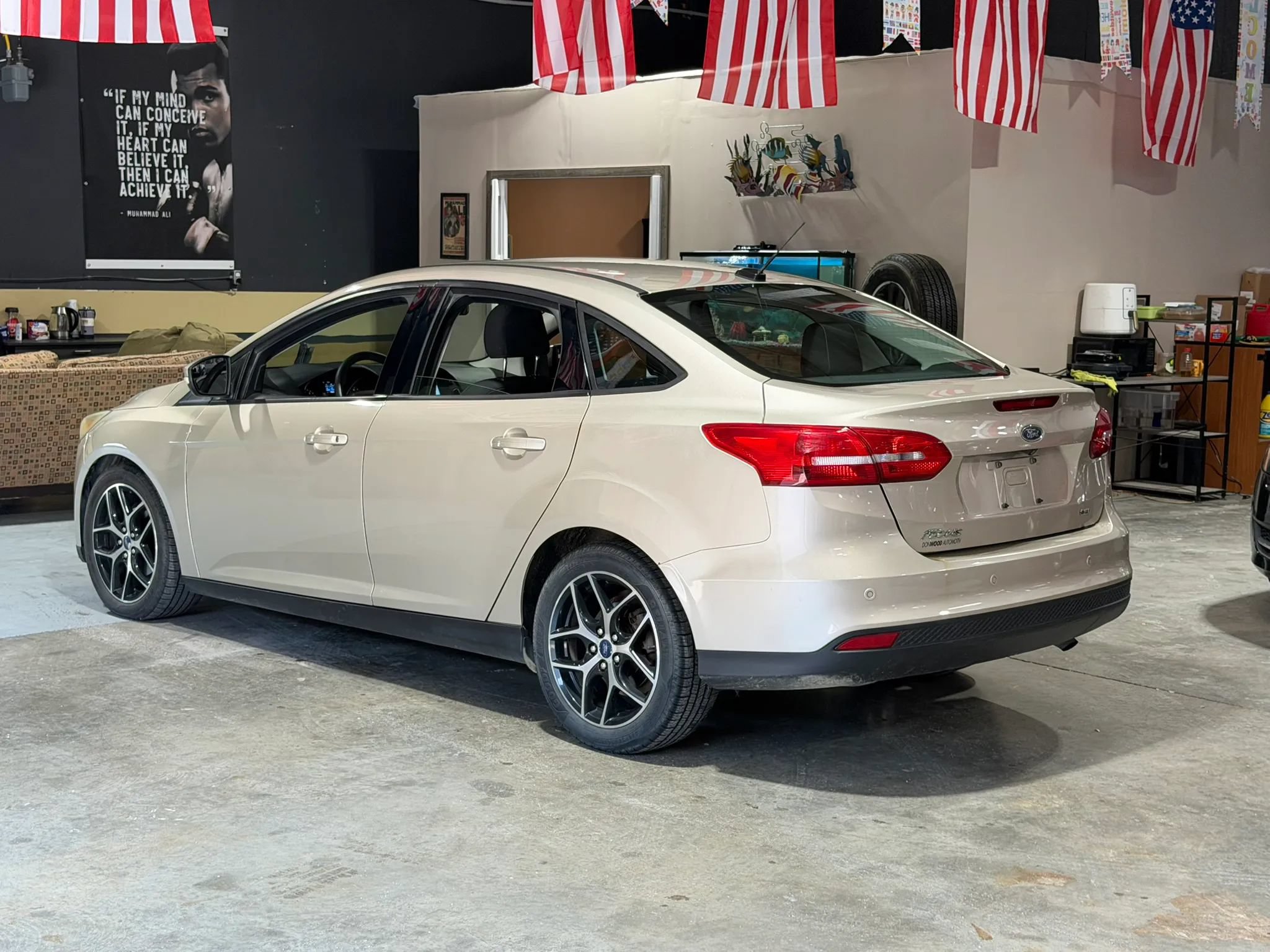 Used 2017 Ford Focus SEL w/ Interior Protection Package FWD image 5