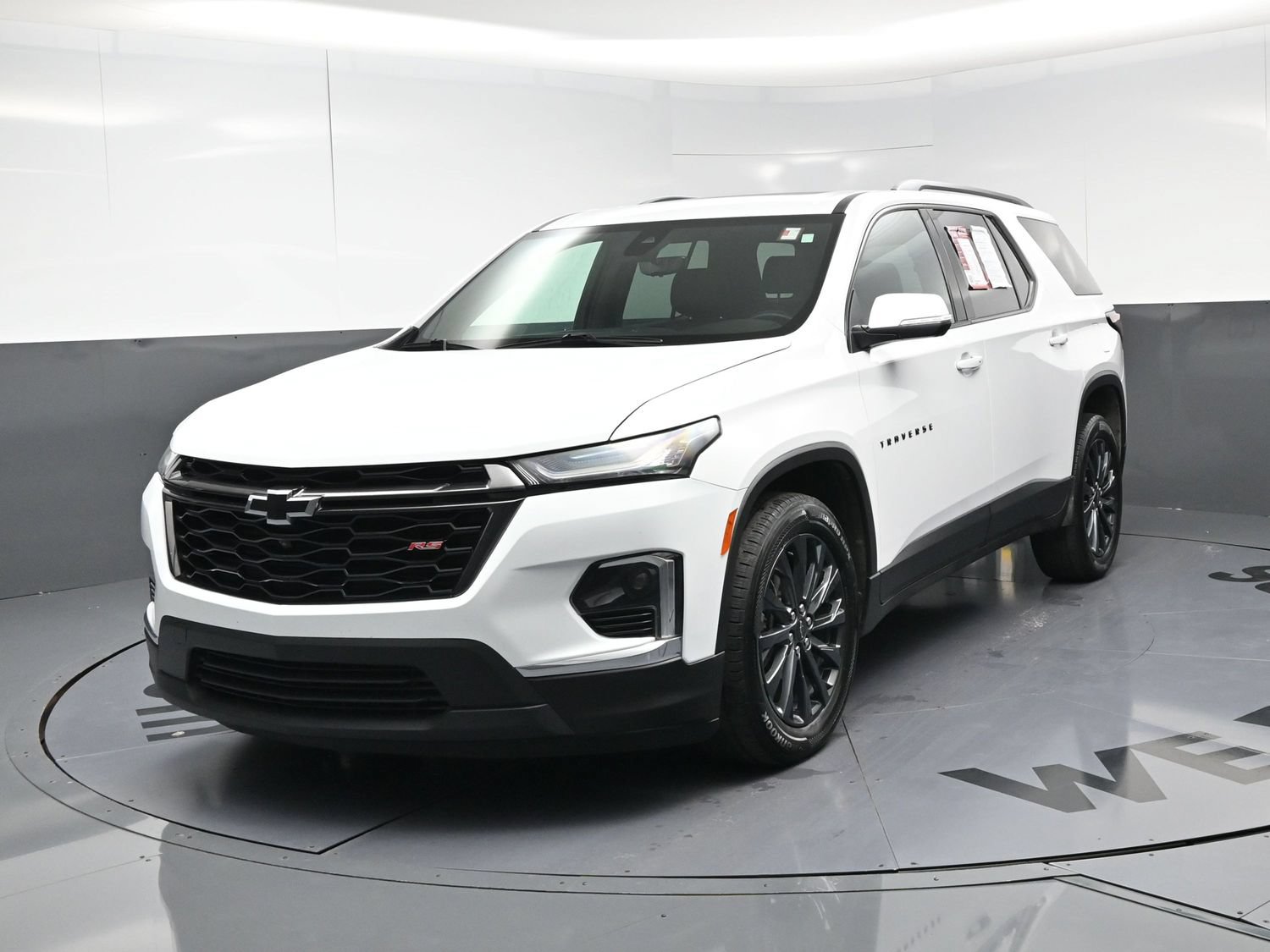 Used 2023 Chevrolet Traverse RS AWD/4WD image 11
