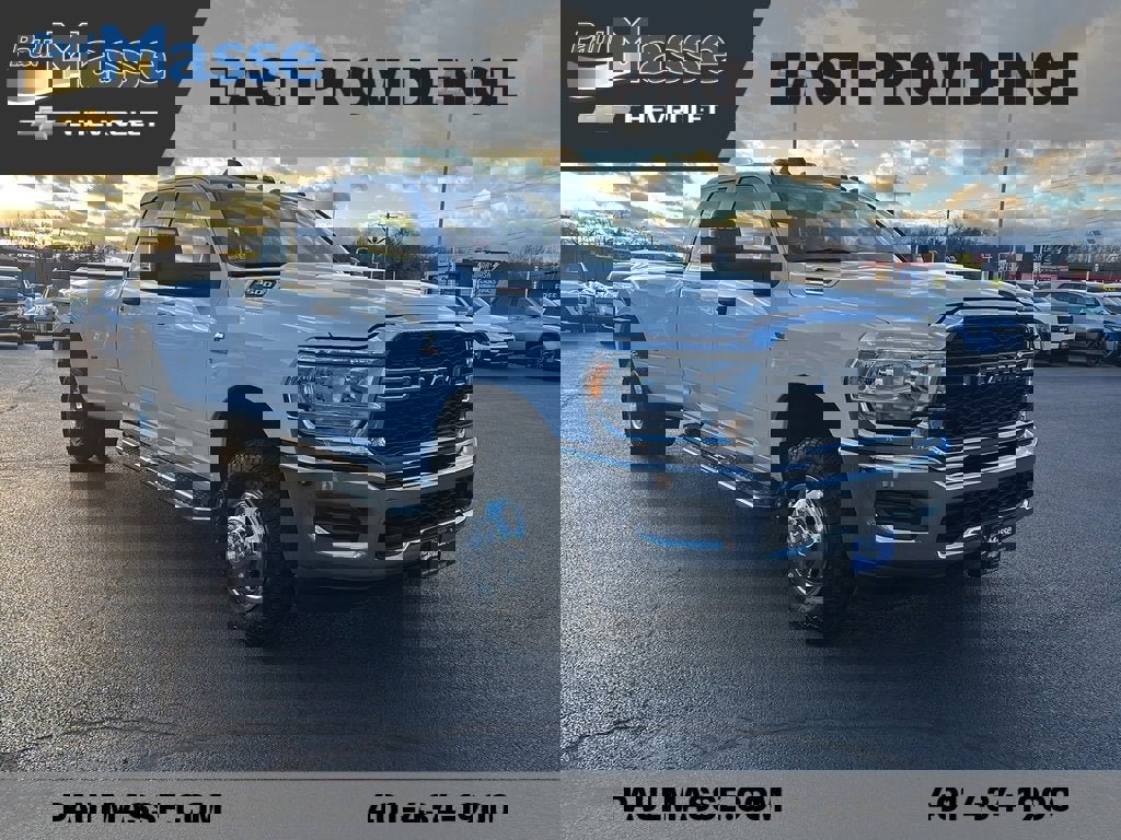 Used 2024 RAM 3500 Tradesman w/ Chrome Appearance Group image 3