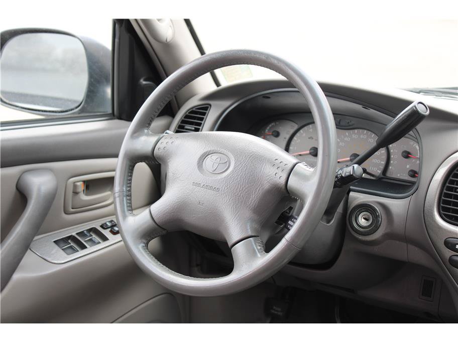Used 2001 Toyota Sequoia Limited RWD image 18