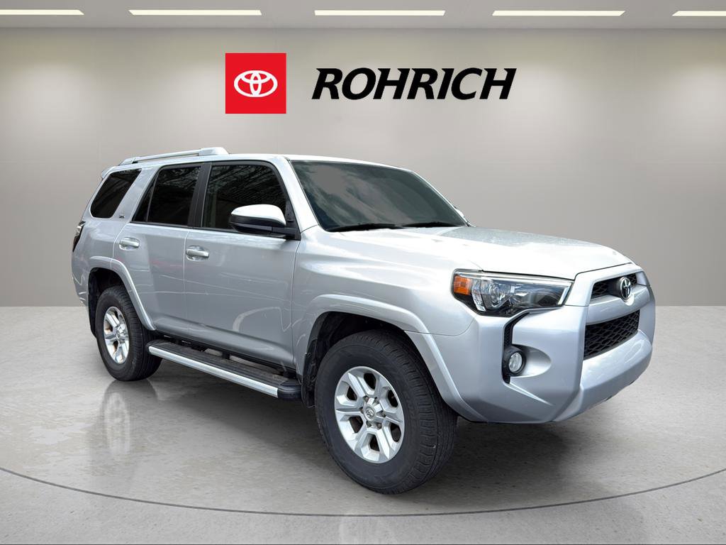 Used 2016 Toyota 4Runner SR5 image 4