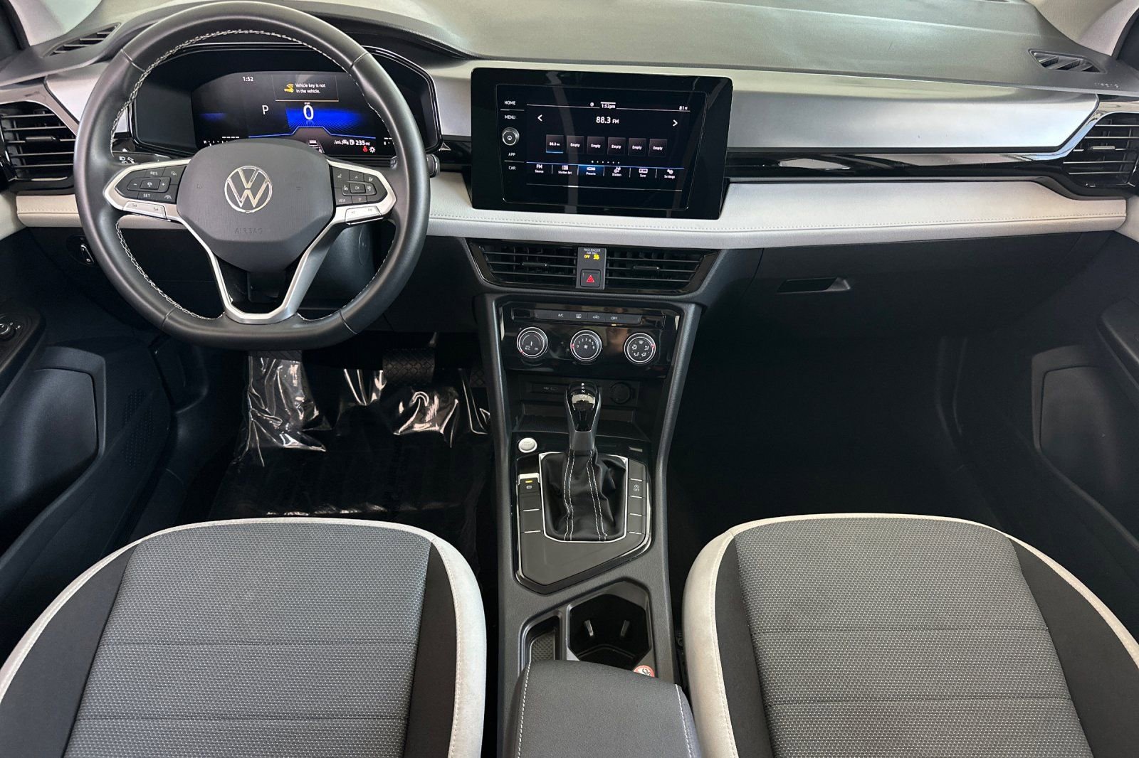 Used 2025 Volkswagen Taos S FWD image 15