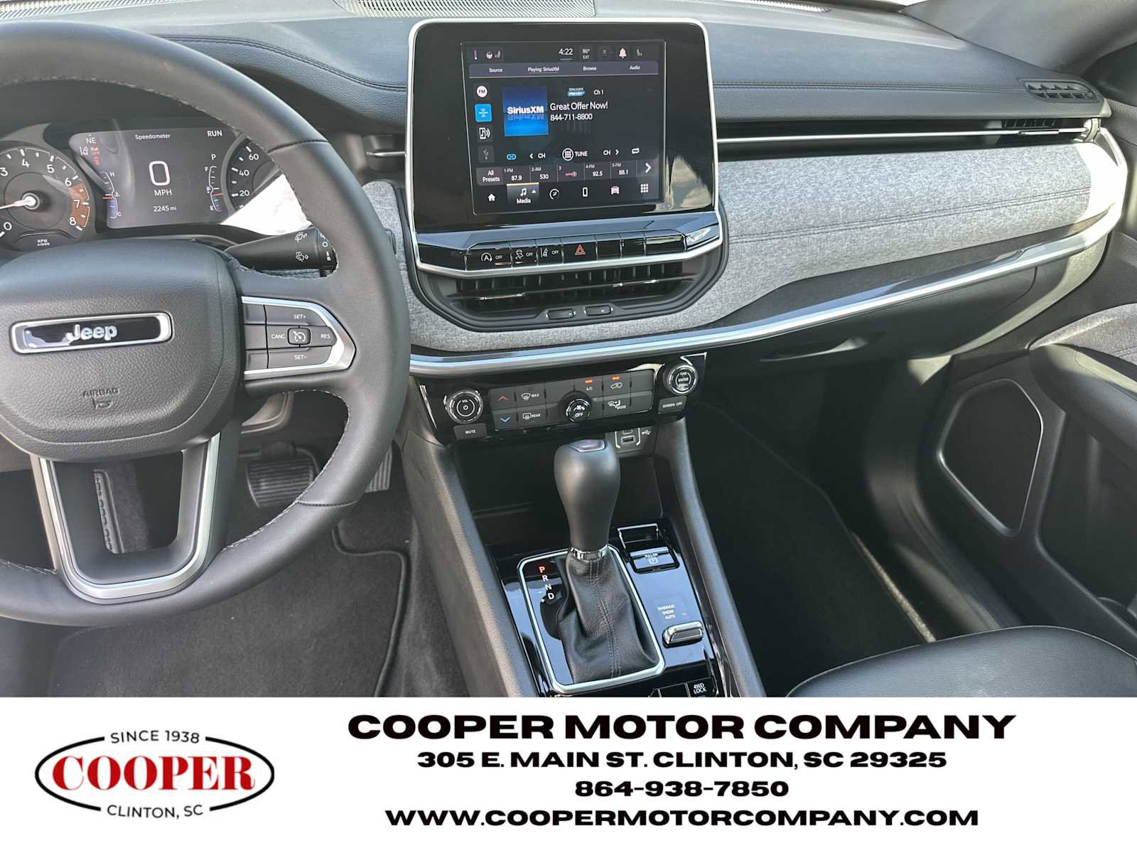 Used 2025 Jeep Compass Latitude image 24