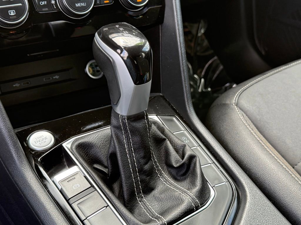 Used 2024 Volkswagen Taos SE image 21