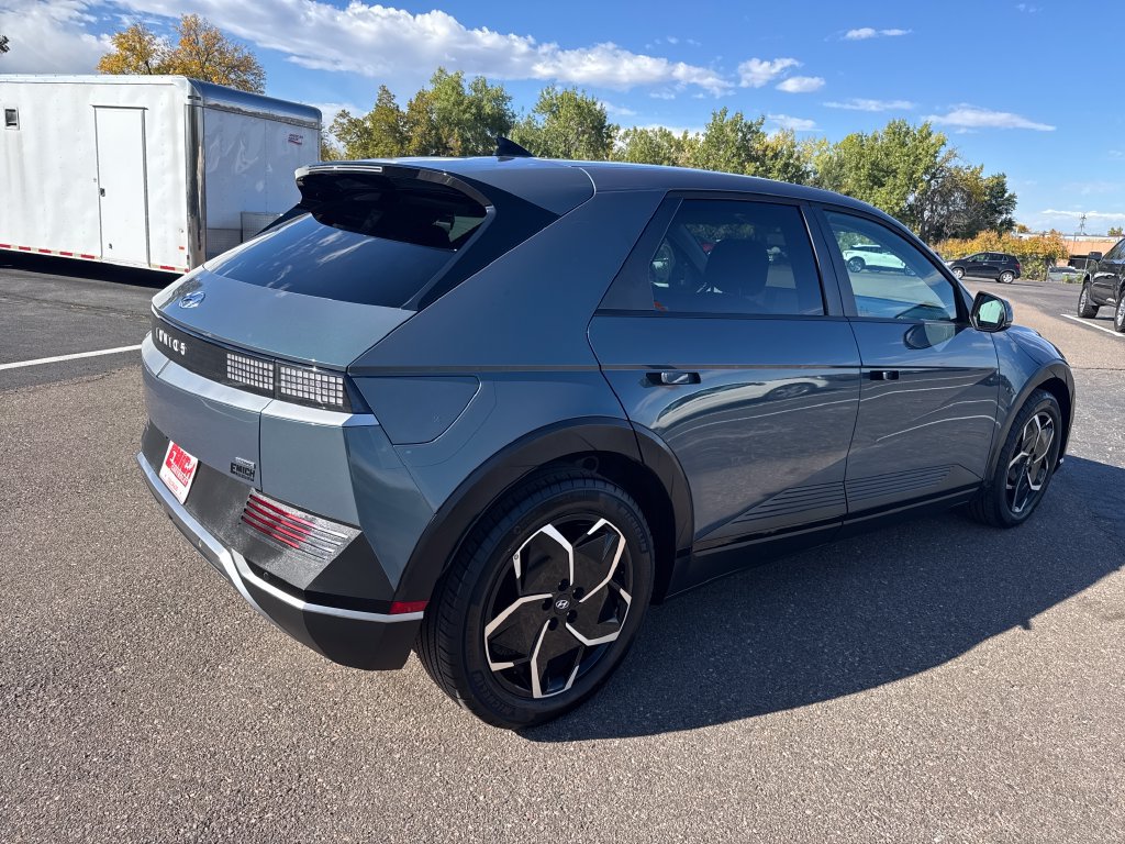 Used 2024 Hyundai Ioniq 5 SEL AWD/4WD image 5