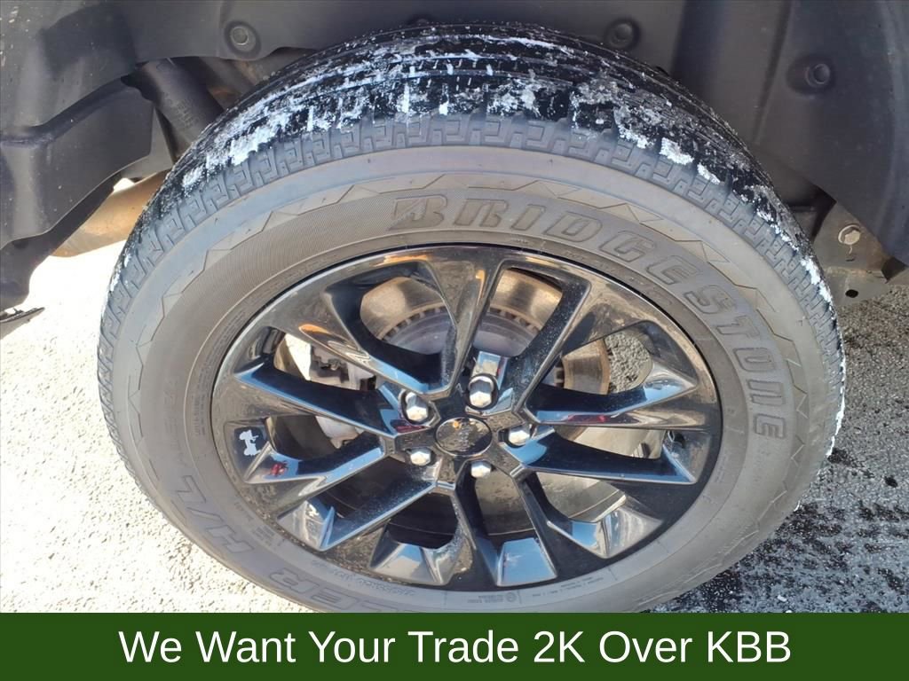 Used 2021 Jeep Wrangler Unlimited Sahara w/ Cold Weather Group AWD/4WD image 13
