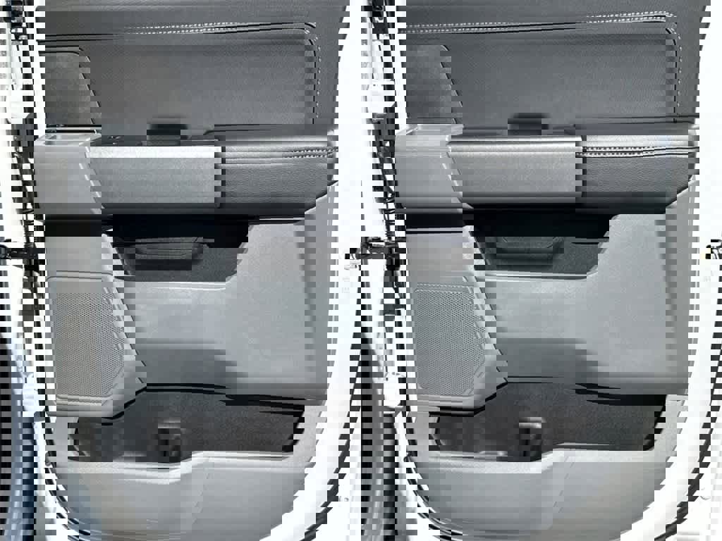 Used 2025 Ford F150 XLT w/ Equipment Group 301A Standard image 15