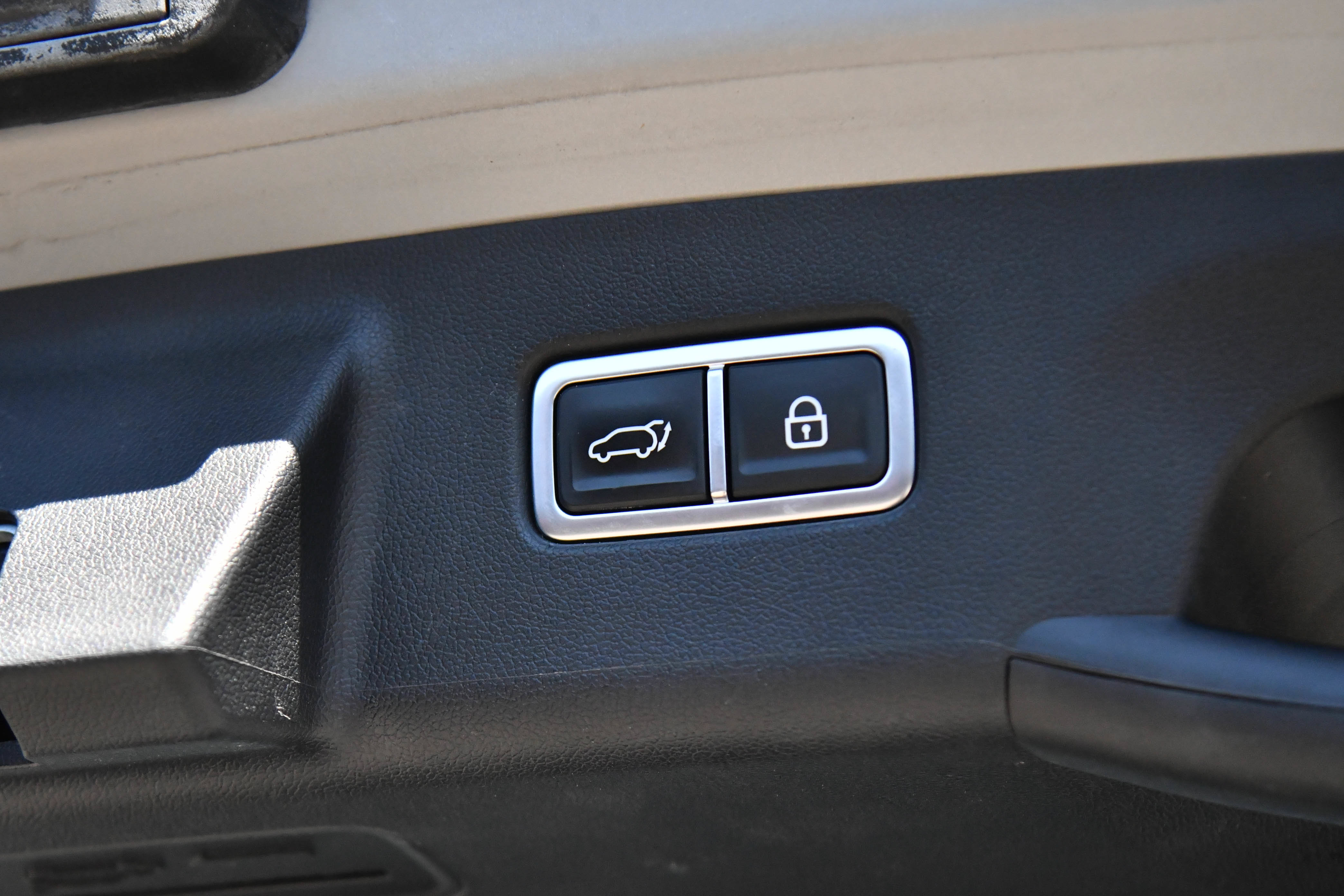 Used 2023 Kia Sorento EX FWD image 47