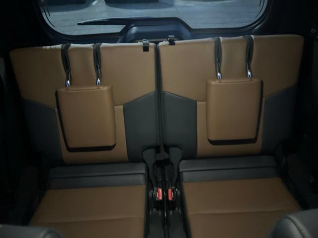 Used 2025 Lexus GX 550 w/ Accessory Package (2T) AWD/4WD image 9