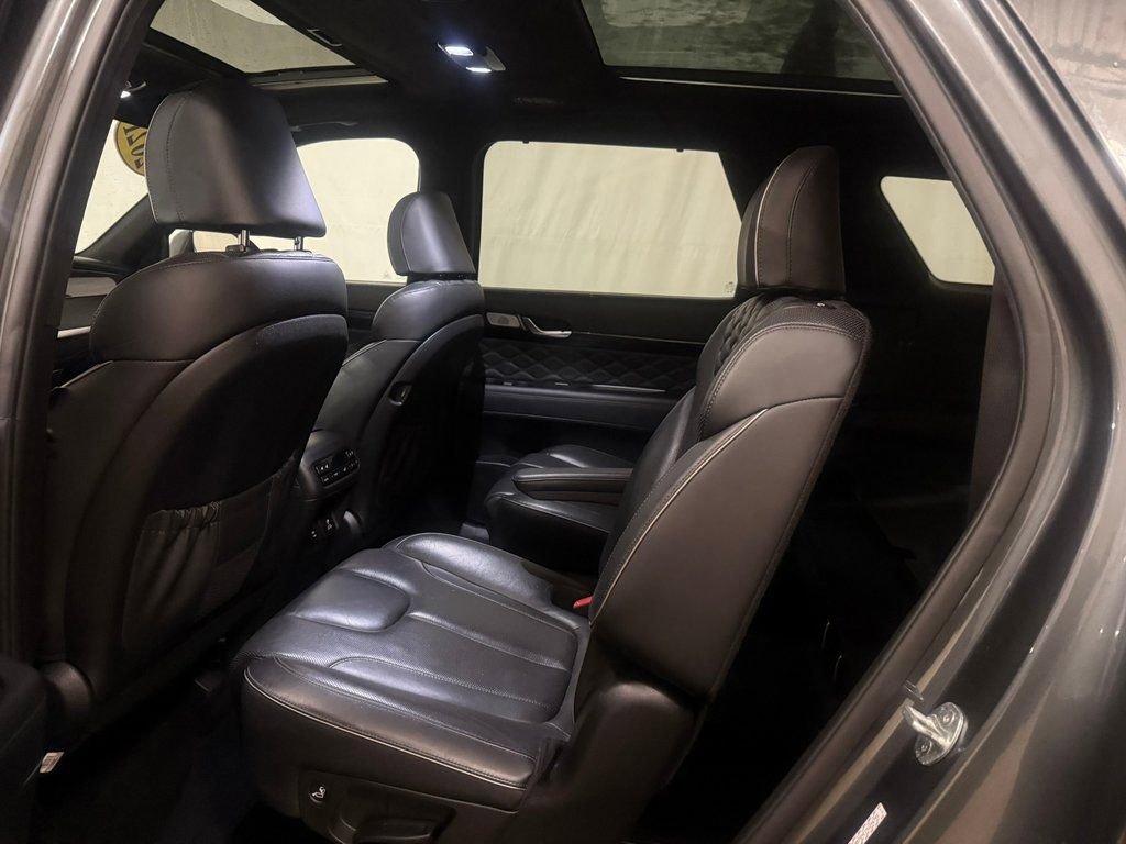 Used 2021 Hyundai Palisade Calligraphy w/ Cargo Package image 24