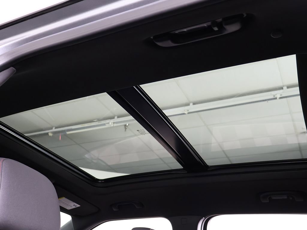 Used 2023 Chevrolet Blazer RS w/ Driver Confidence II Package image 25