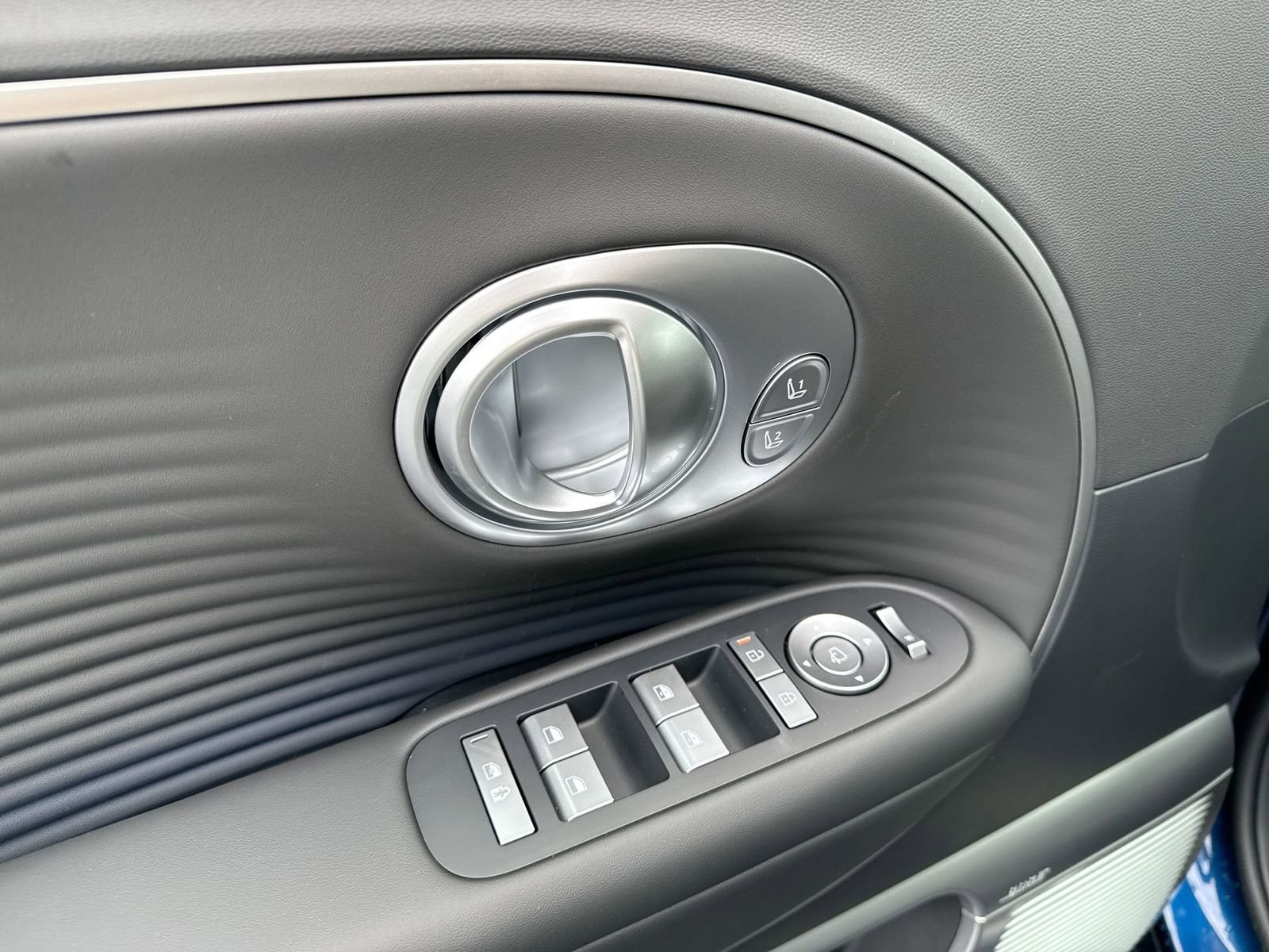 New 2026 Hyundai Ioniq 9 Limited image 15