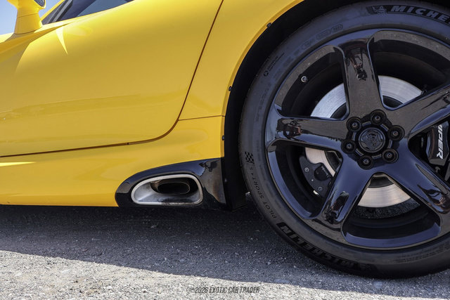 Used 2014 SRT Viper SRT-10 w/ Grand Touring Package RWD image 39