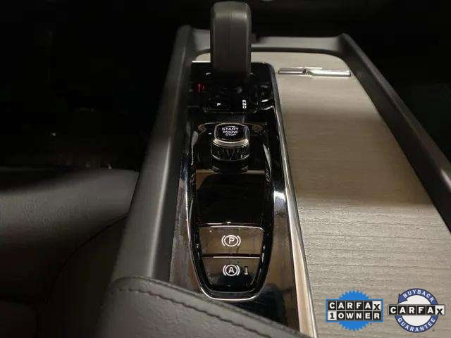 Used 2025 Volvo XC60 B5 Plus image 57