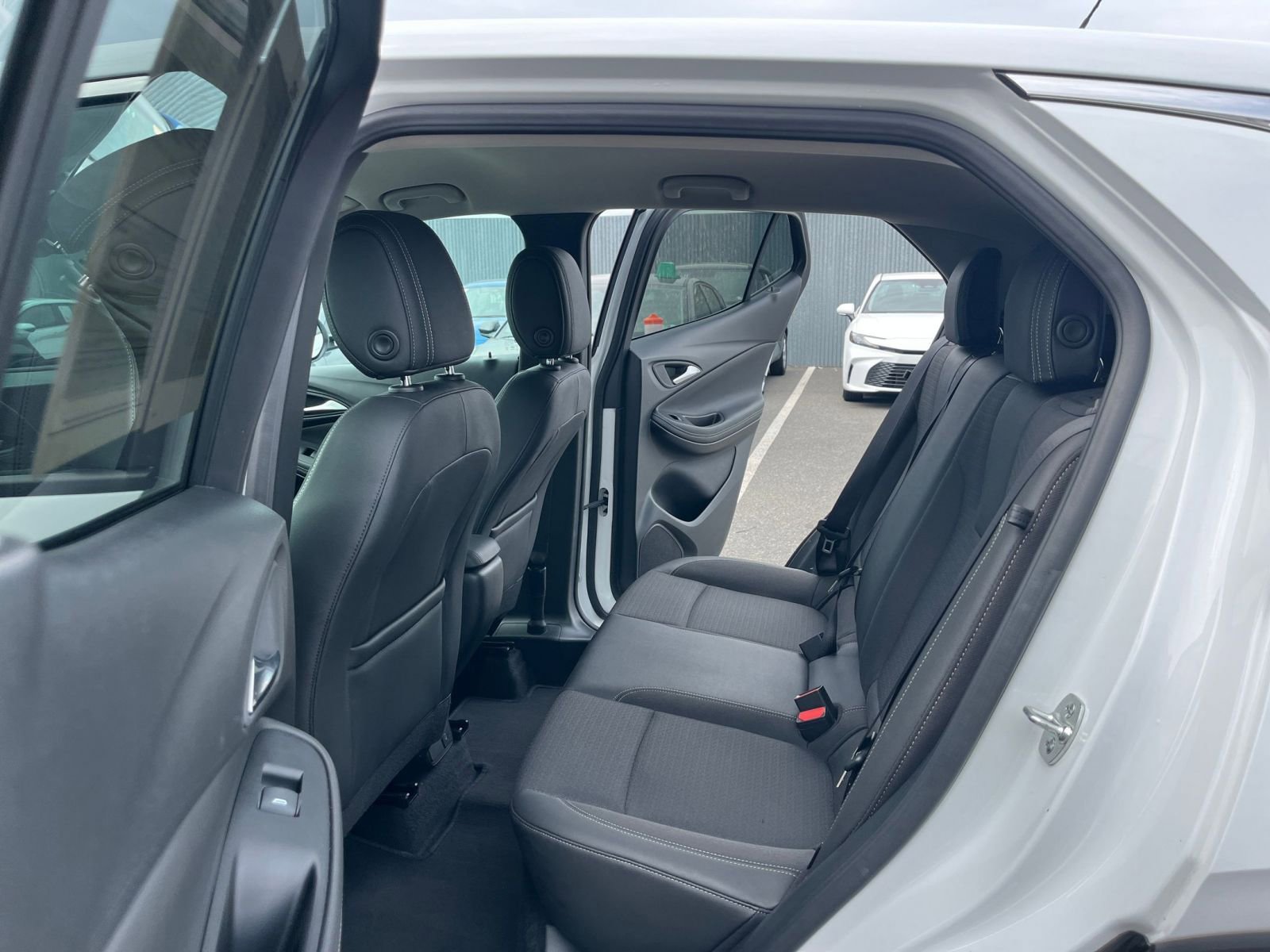Used 2025 Buick Encore GX Preferred FWD image 26