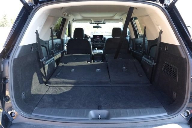 Certified 2023 Nissan Pathfinder SV w/ SV Premium Package AWD/4WD image 9