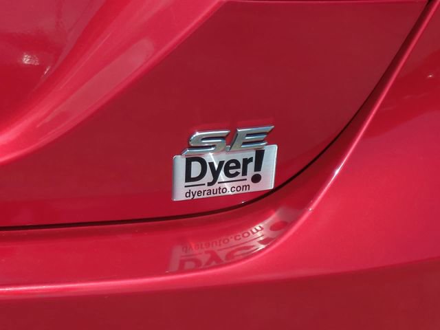 Used 2020 Toyota Camry SE FWD image 12