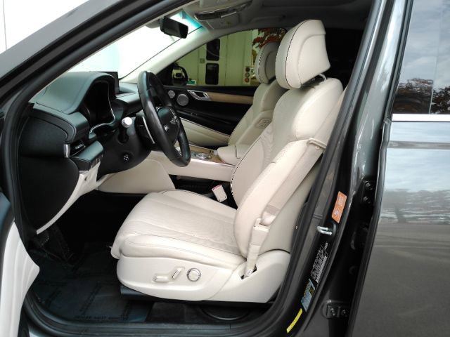 Used 2023 Genesis GV80 2.5T w/ Advanced Package image 17