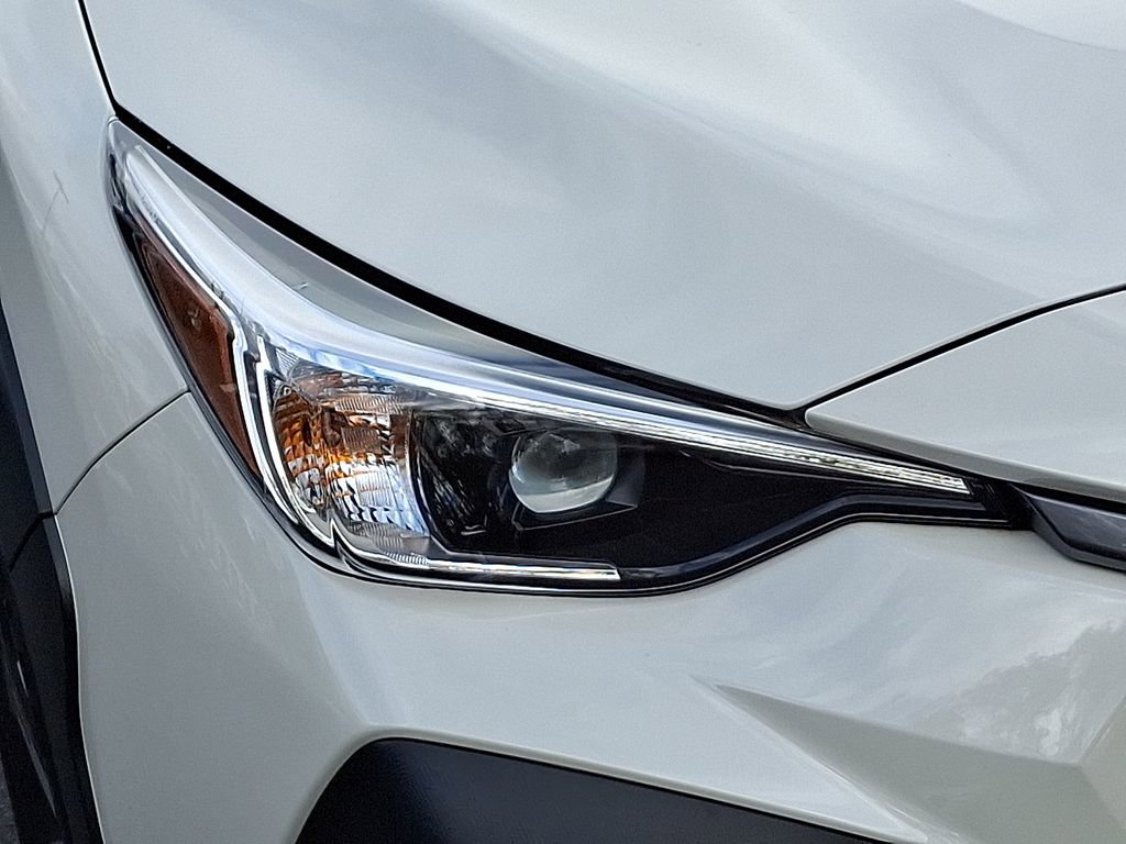 Used 2024 Subaru Crosstrek 2.0i Premium image 9