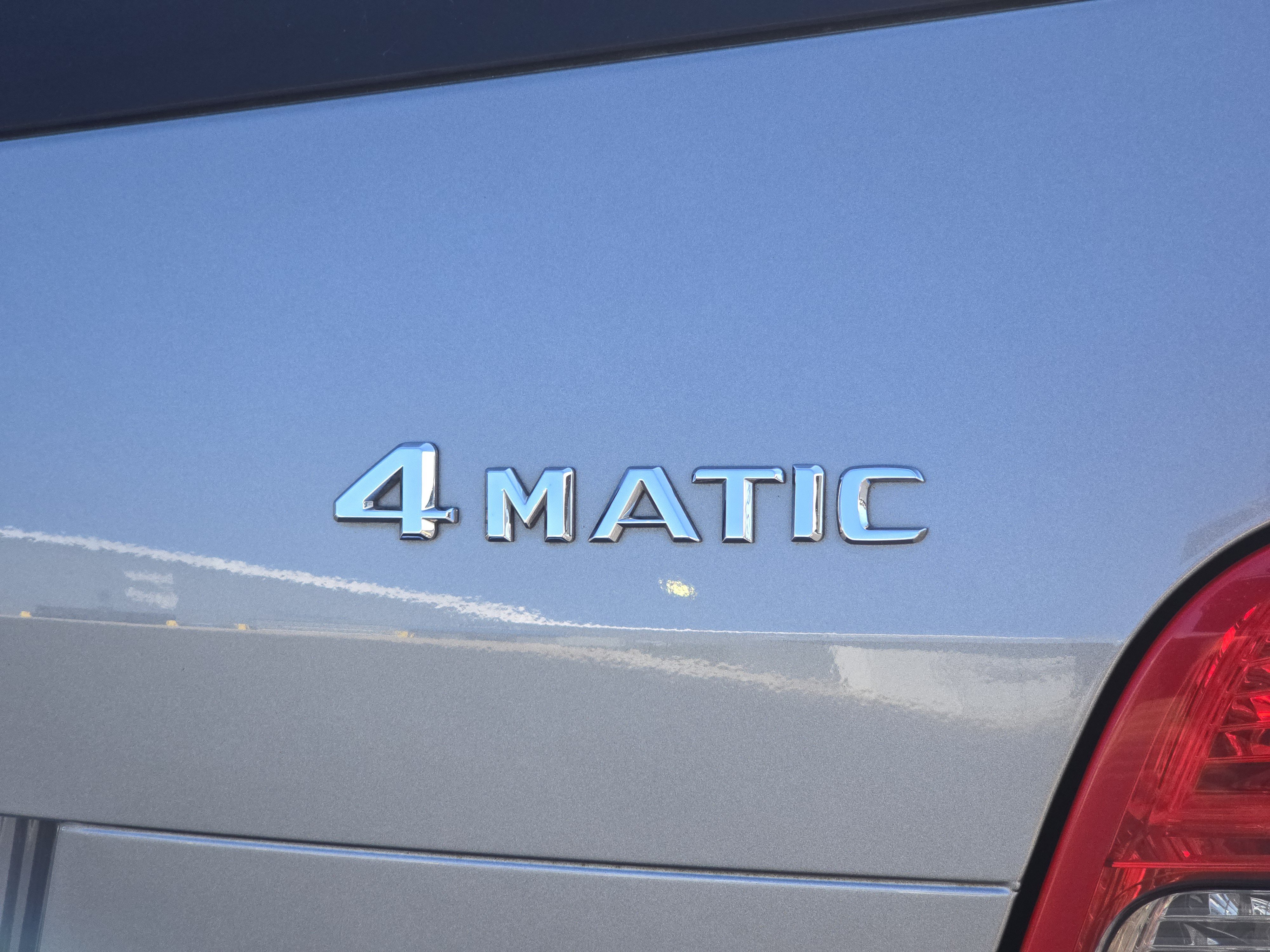 Used 2012 Mercedes-Benz GLK 350 4MATIC image 13