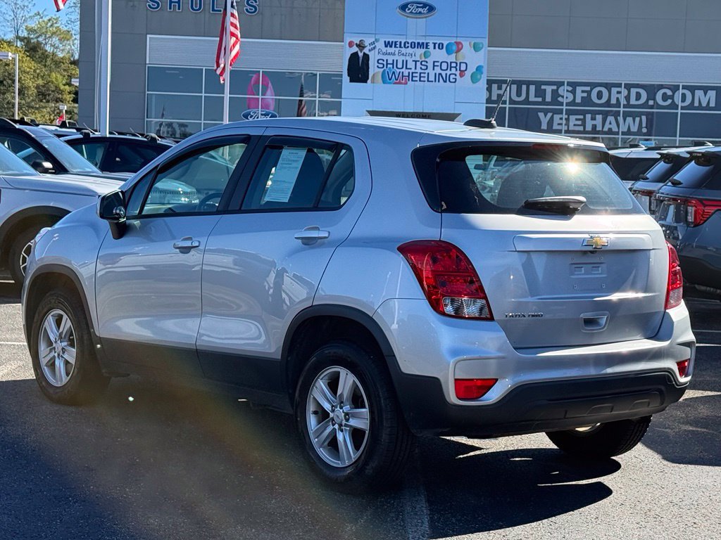 Used 2017 Chevrolet Trax LS AWD/4WD image 19