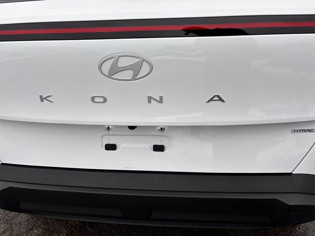 Certified 2025 Hyundai Kona SEL image 14
