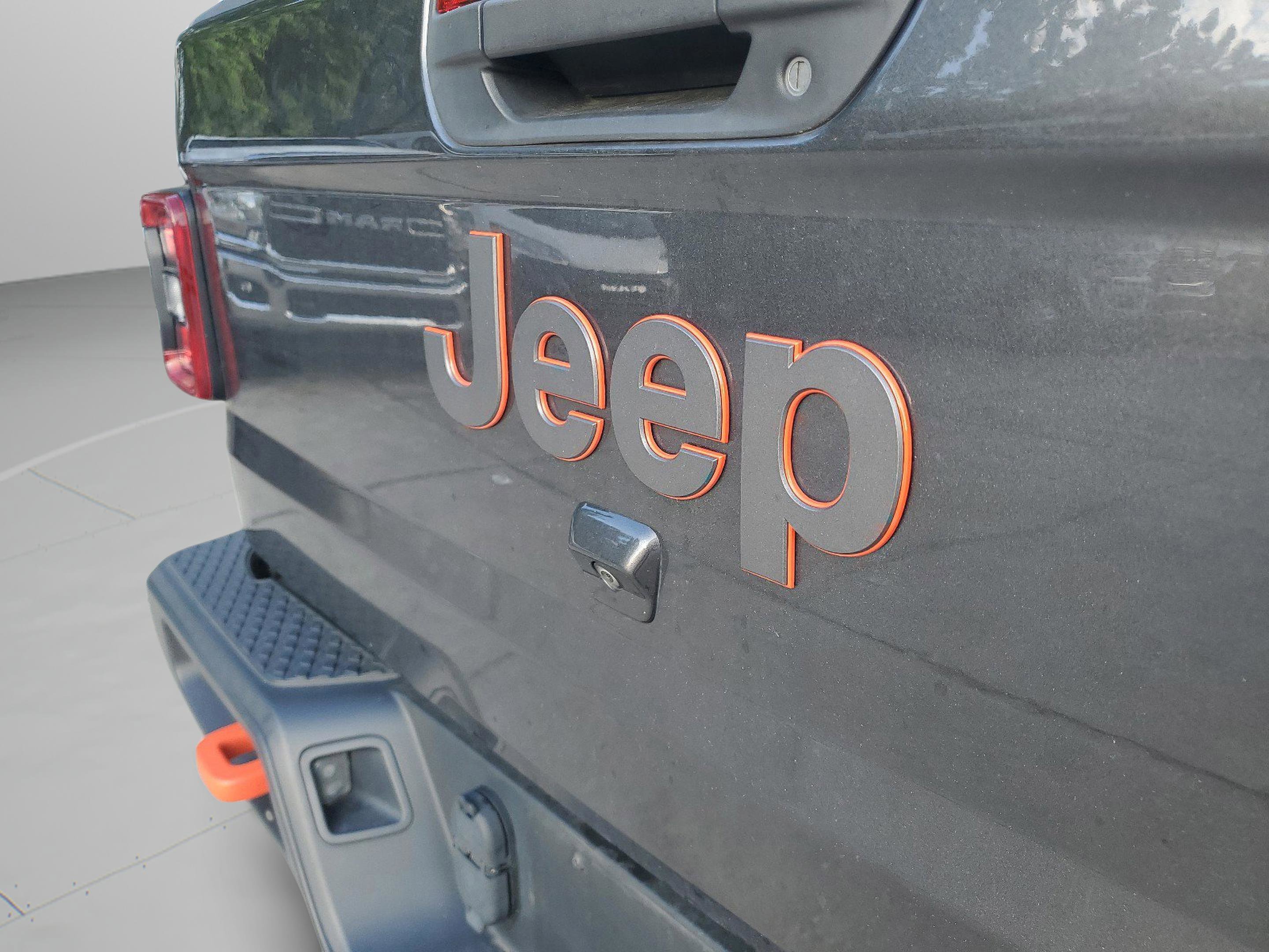 Used 2022 Jeep Gladiator Mojave w/ LED Lighting Group AWD/4WD image 31