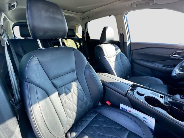 Used 2023 Nissan Rogue Platinum image 30