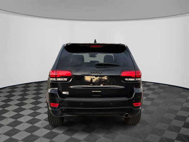 Certified 2020 Jeep Grand Cherokee Altitude image 6