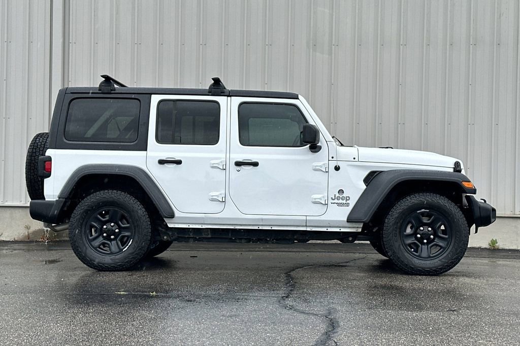 Used 2018 Jeep Wrangler Unlimited Sport AWD/4WD image 3