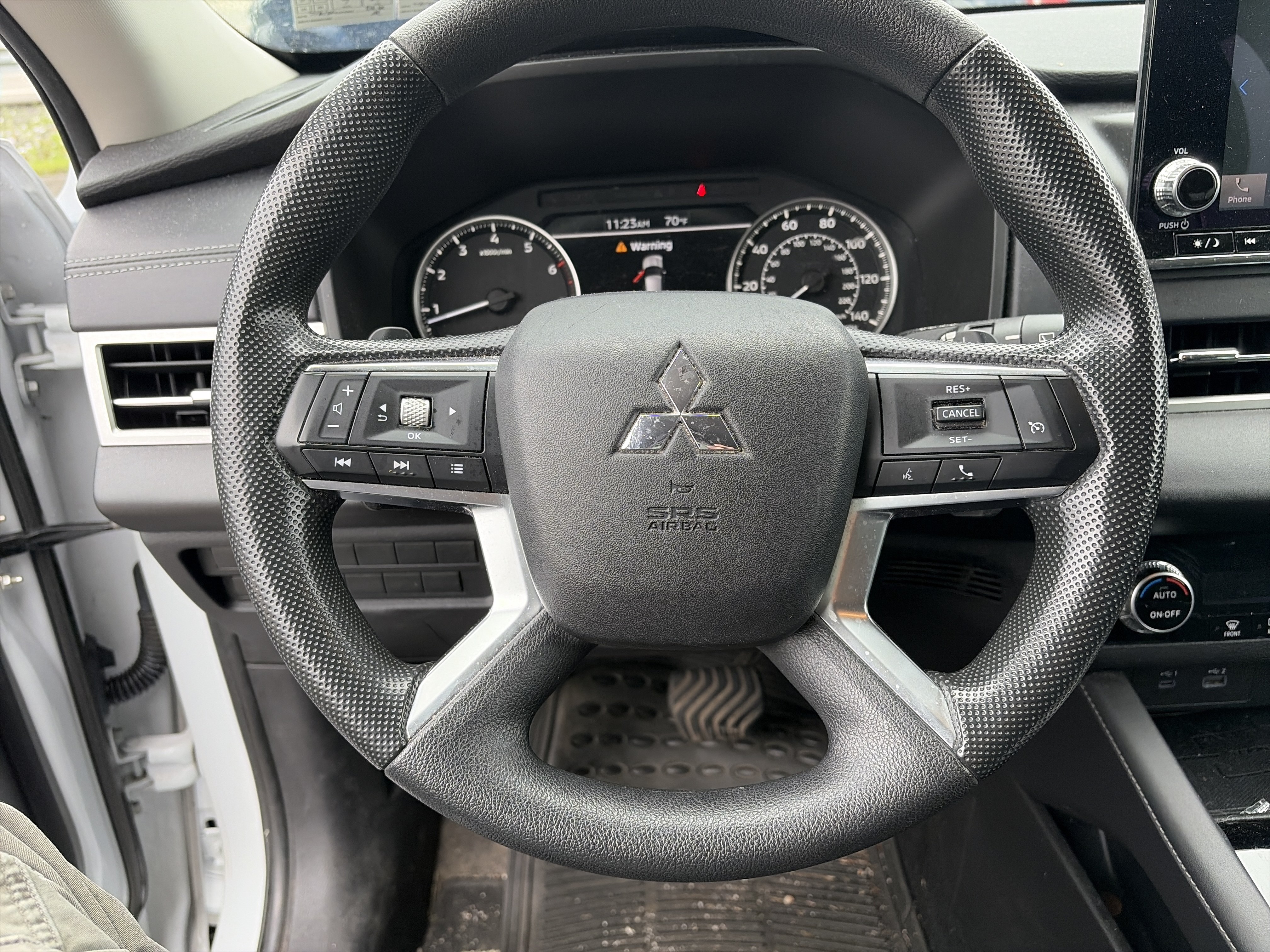 Used 2022 Mitsubishi Outlander ES AWD/4WD image 19