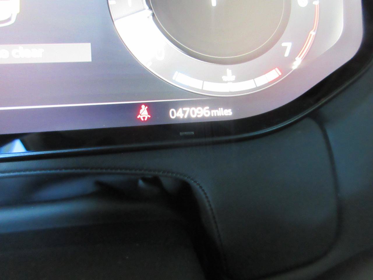 Used 2023 Land Rover Range Rover SE AWD/4WD image 4