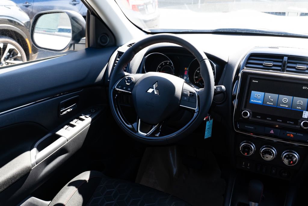 New 2026 Mitsubishi Outlander Sport LE AWD/4WD image 9