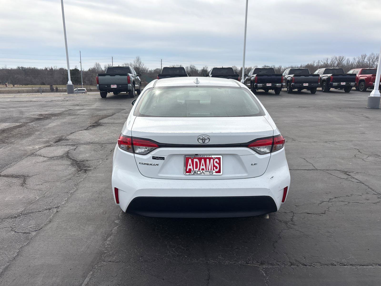 Used 2023 Toyota Corolla LE FWD image 7