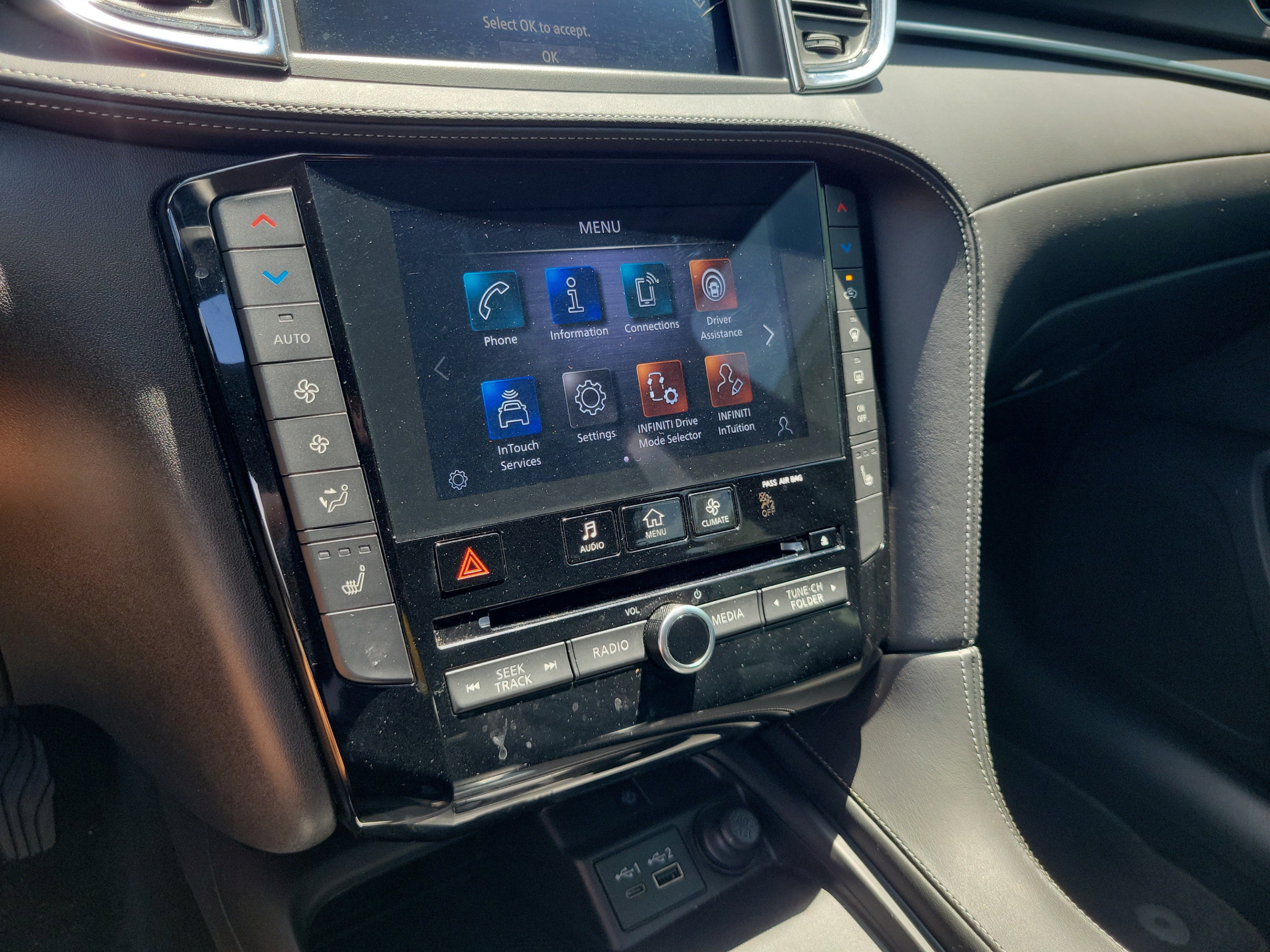 Certified 2023 INFINITI QX50 Luxe FWD image 20