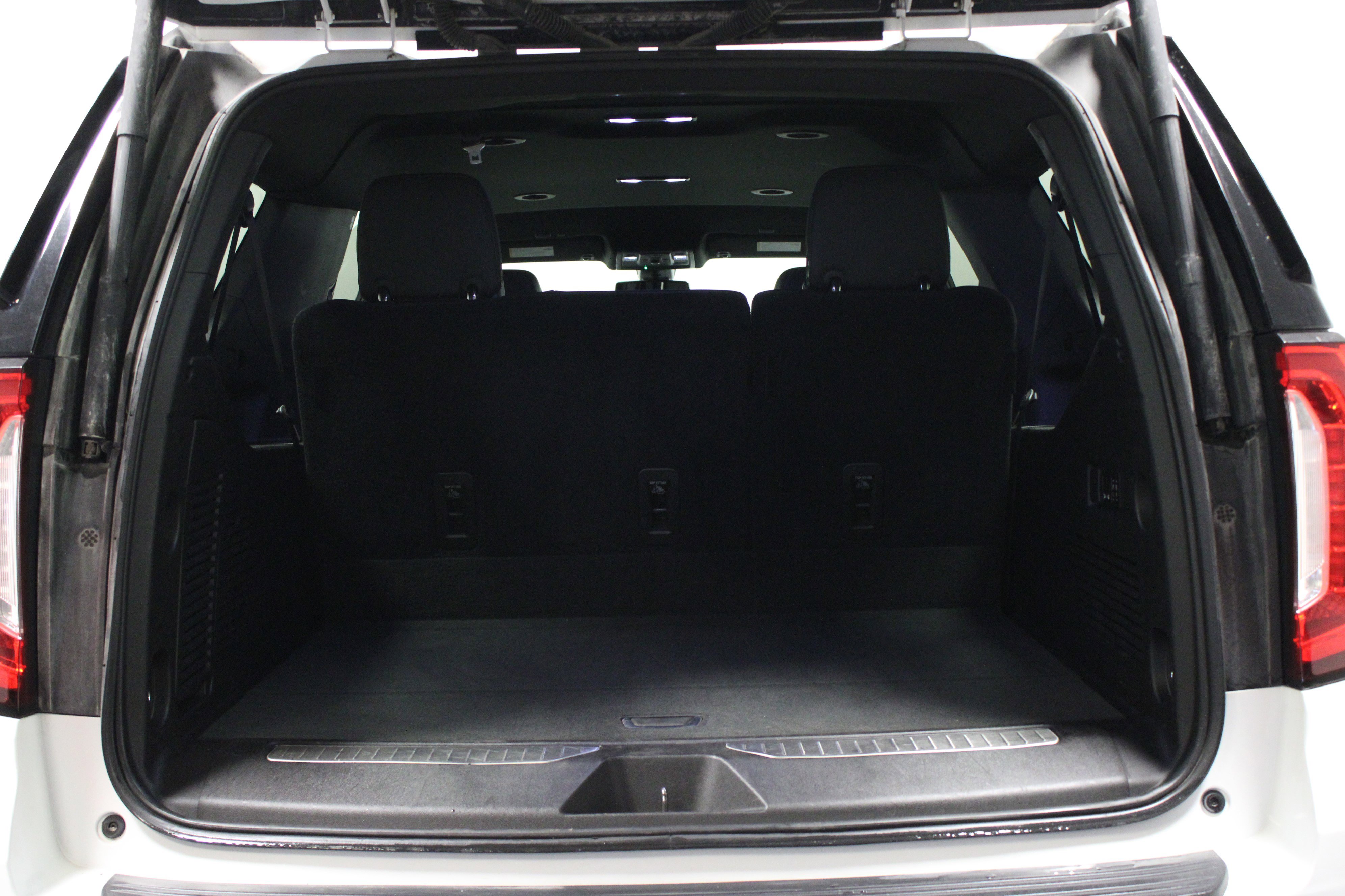 Used 2021 GMC Yukon XL Denali image 15