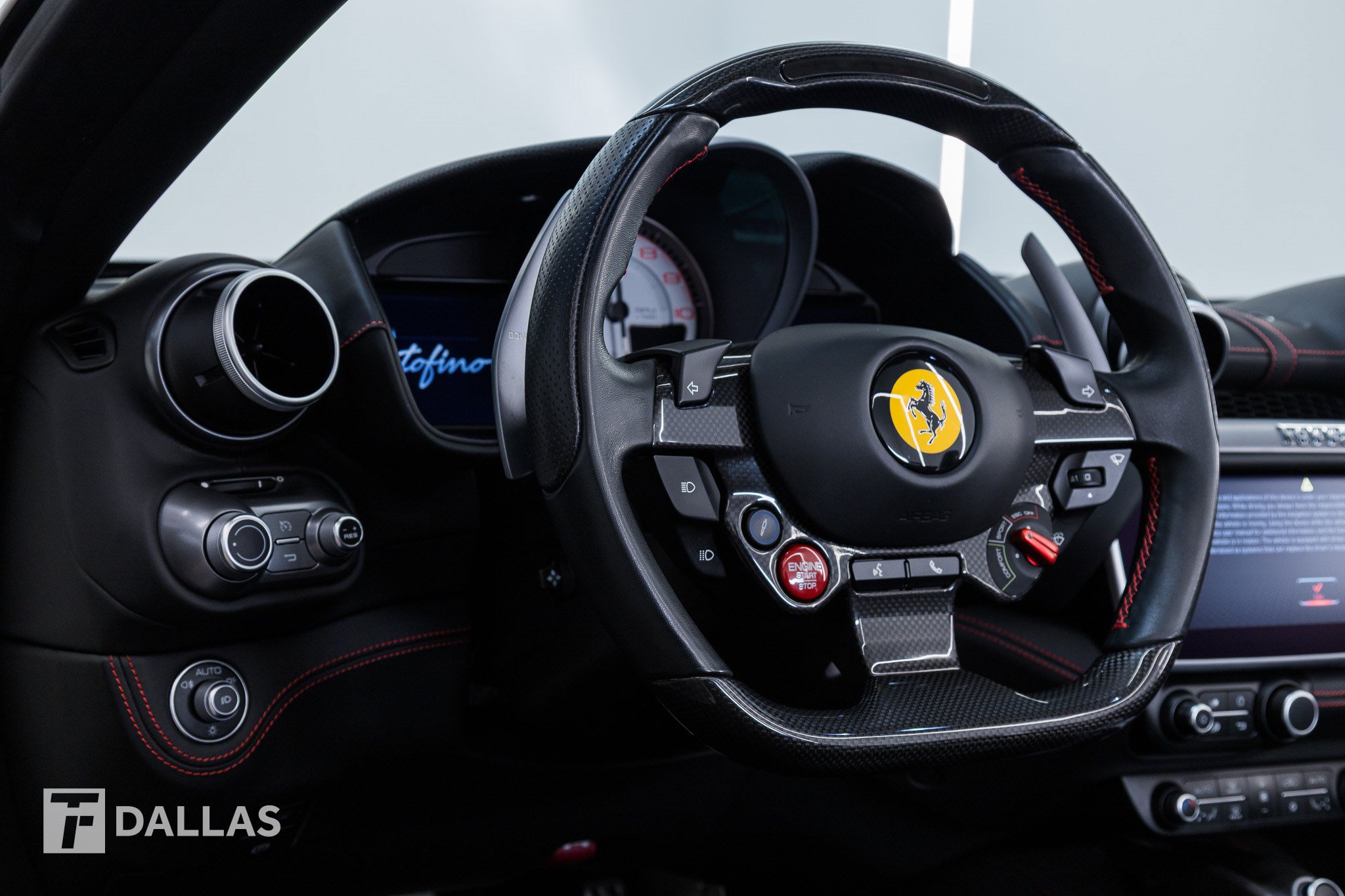 Used 2020 Ferrari Portofino RWD image 22
