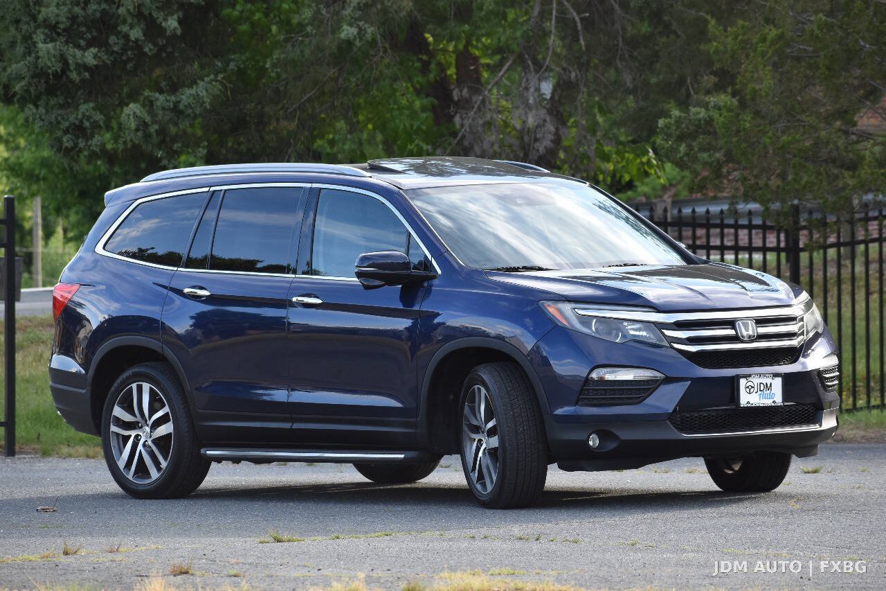 Used 2016 Honda Pilot Touring image 4